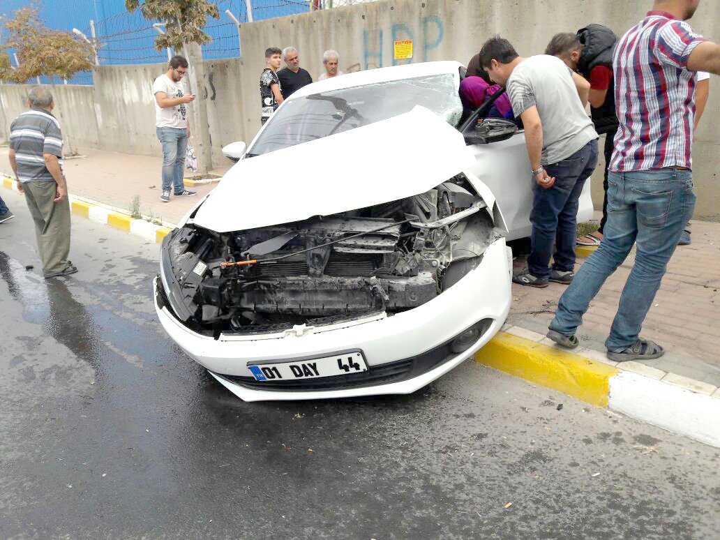 Yola dökülen yağ kaza yaptırdı