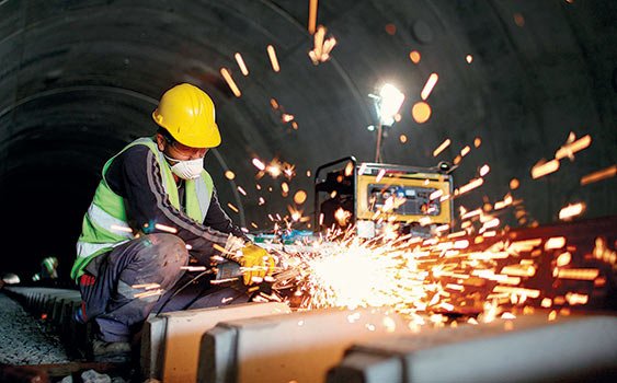 Bölgemizdeki fabrikalar binden fazla işçi arıyor