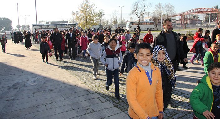 Suriyeli çocuklar, Bilim Merkezi'nde atölye çalışmalarına katıldı