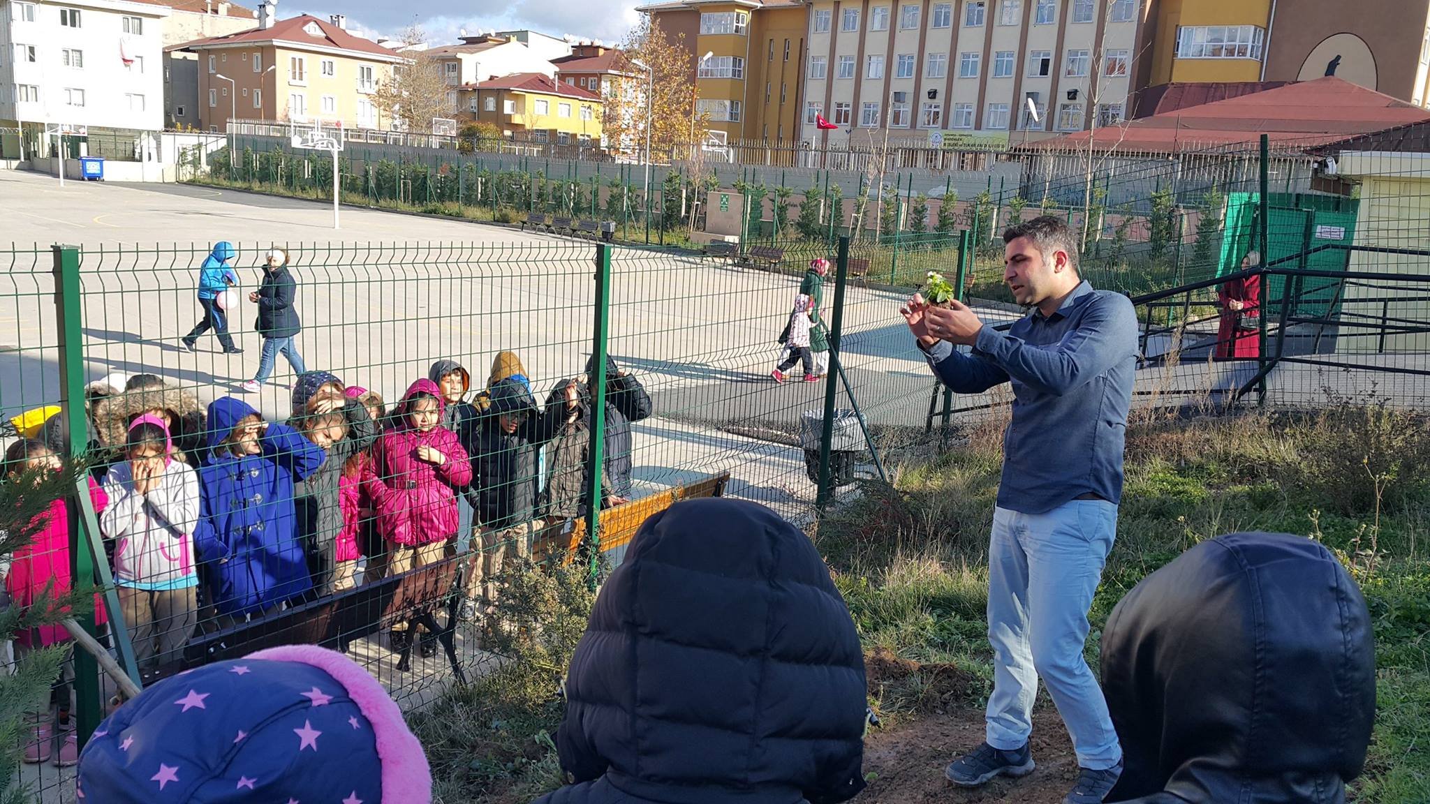 Öğrencilere bitki eğitimi!