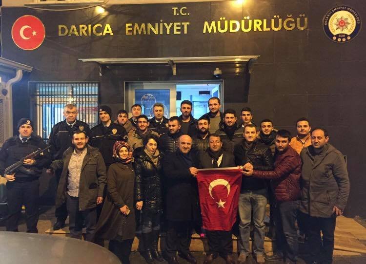 Ak Parti Darıca'dan polislere yılbaşı ziyareti!