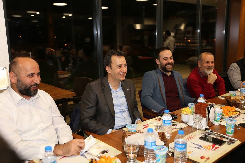 Rektör Görgün, gazetecileri yemekte ağırladı