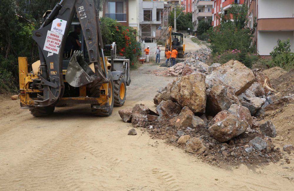 Bozuk olan yollar en kısa sürede onarılacak