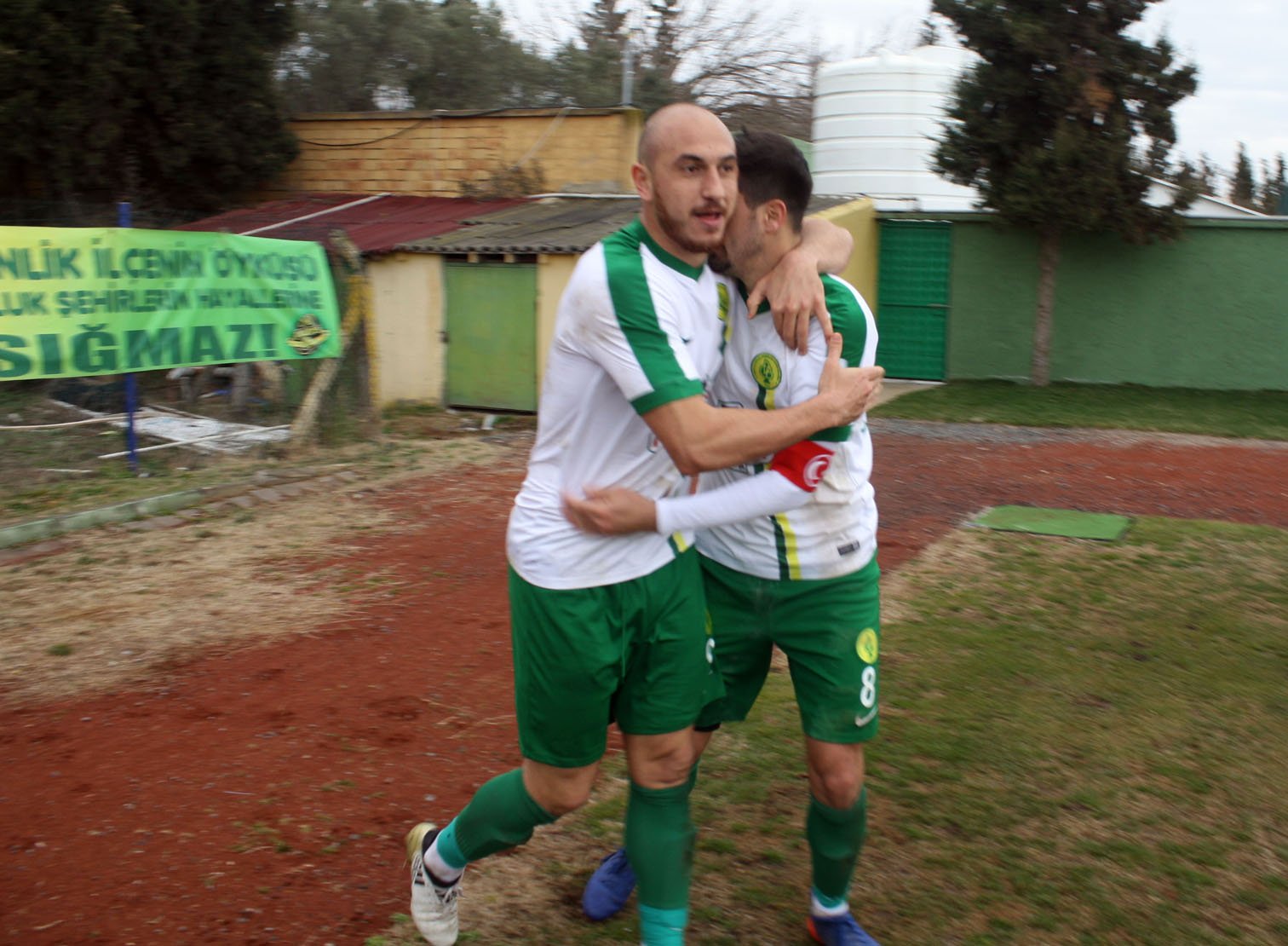 Aslan parçaları! 0-2