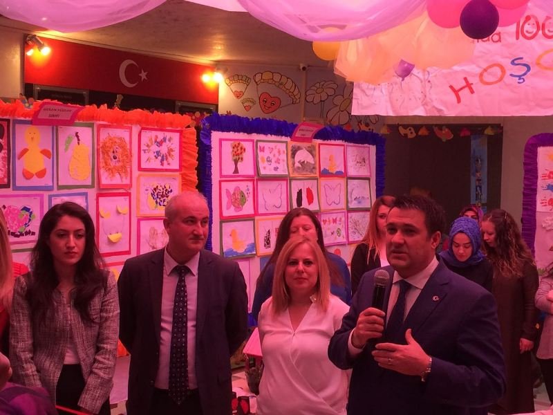 Minik ellerden 100. gün sergisi