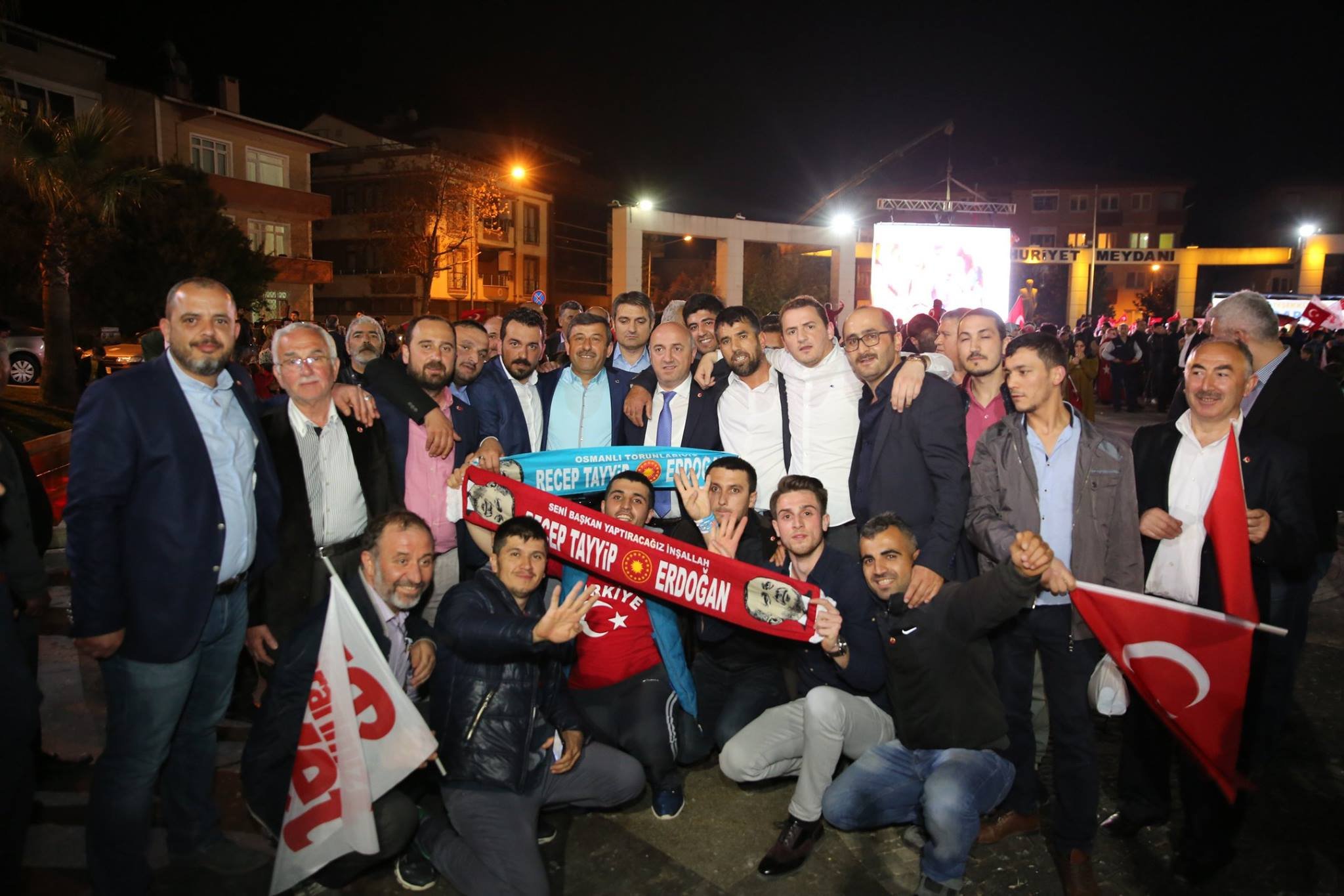 Darıca'da 'evet' sevinci!