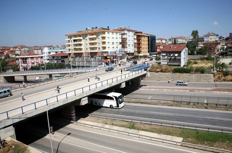 D-100 trafiğe kapatılıyor