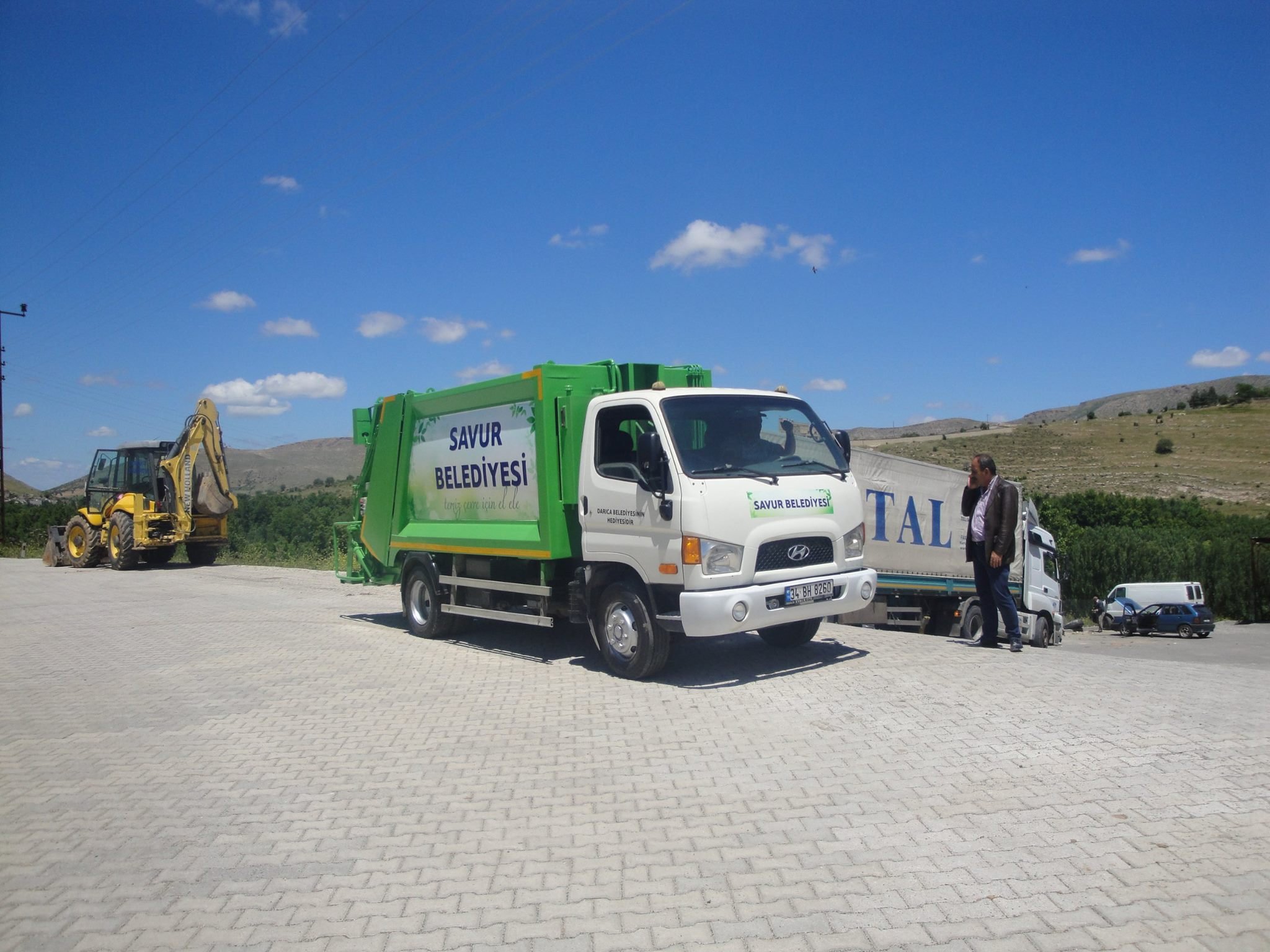 Darıca'dan Savur'a çöp kamyonu desteği