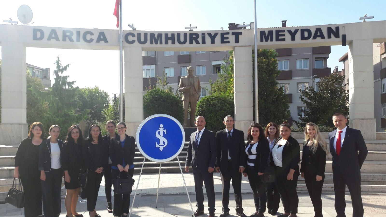 Türkiye İş Bankası Darıca Şubeleri, 93. yılı kutladı!