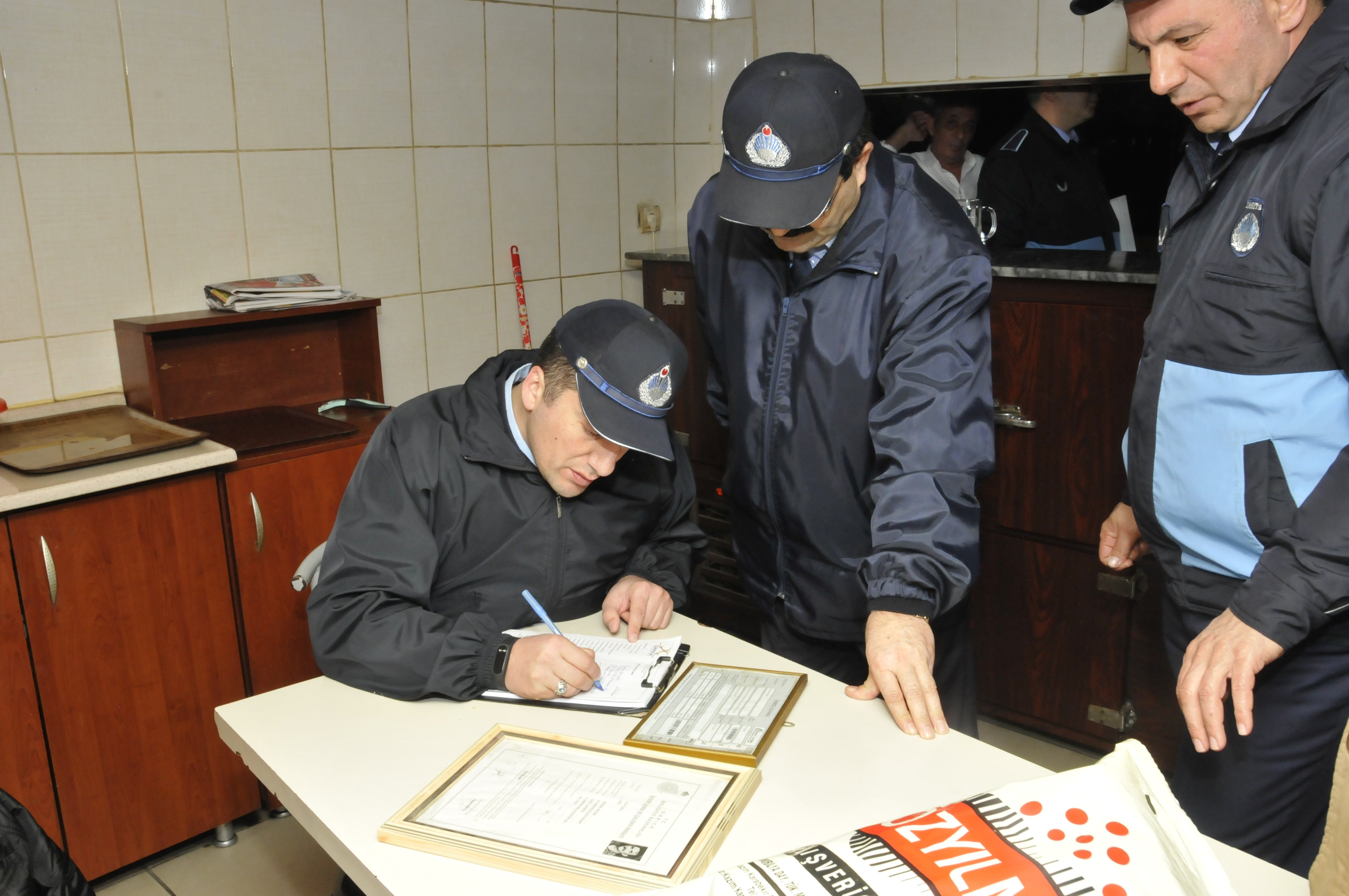 Darıca Zabıtası'ndan yılbaşı önlemi