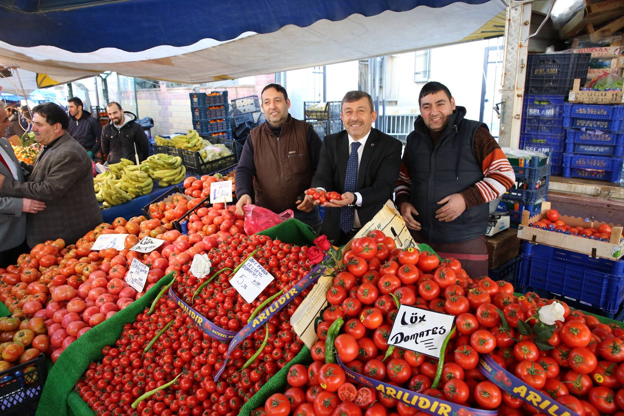 Karabacak, pazarcı esnafını dinledi