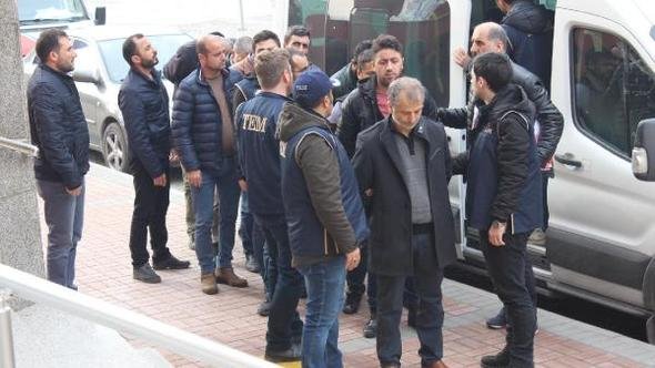 Kocaeli'de terör propagandası şüphelisi 9 kişi adliyede