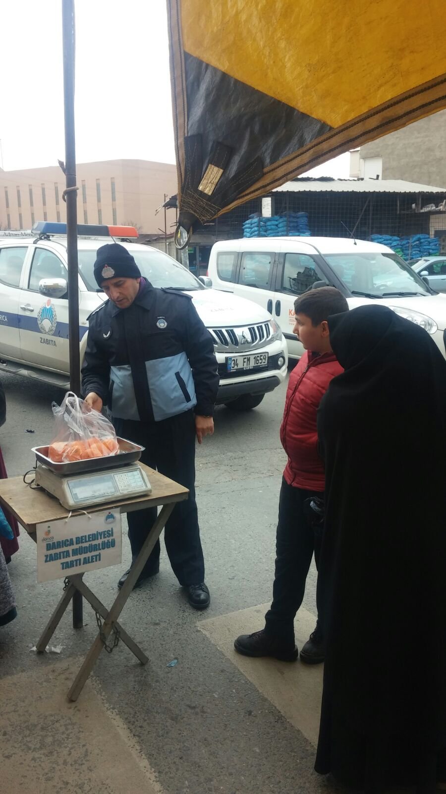 Darıca'da pazar denetimleri sürüyor