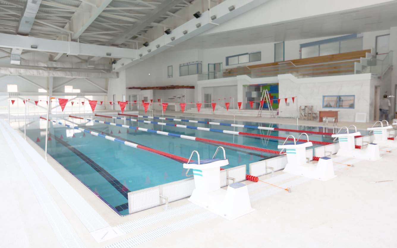 Çayırova'nın ilk yarı olimpik yüzme havuzu açılıyor