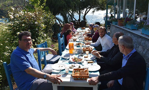 Tayini Kocaeli'ye çıktı diye kurban kestiler