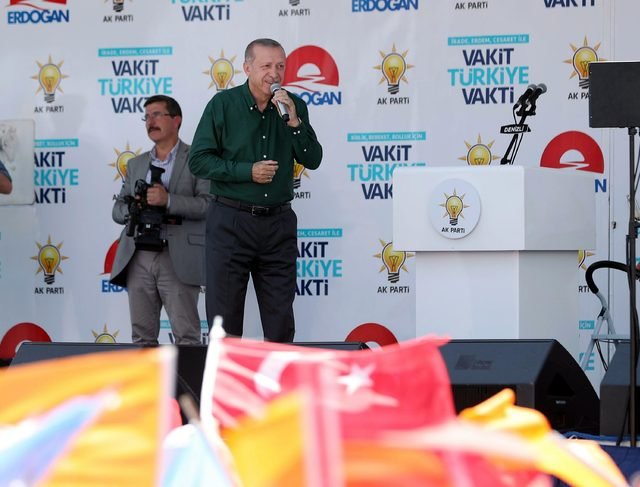 Erdoğan: Milletim 24 Haziran'da sizleri sandığa gömecek