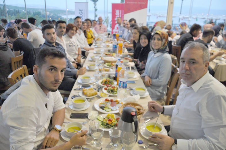 Bölge Gayrimenkul ailesi iftarda buluştu