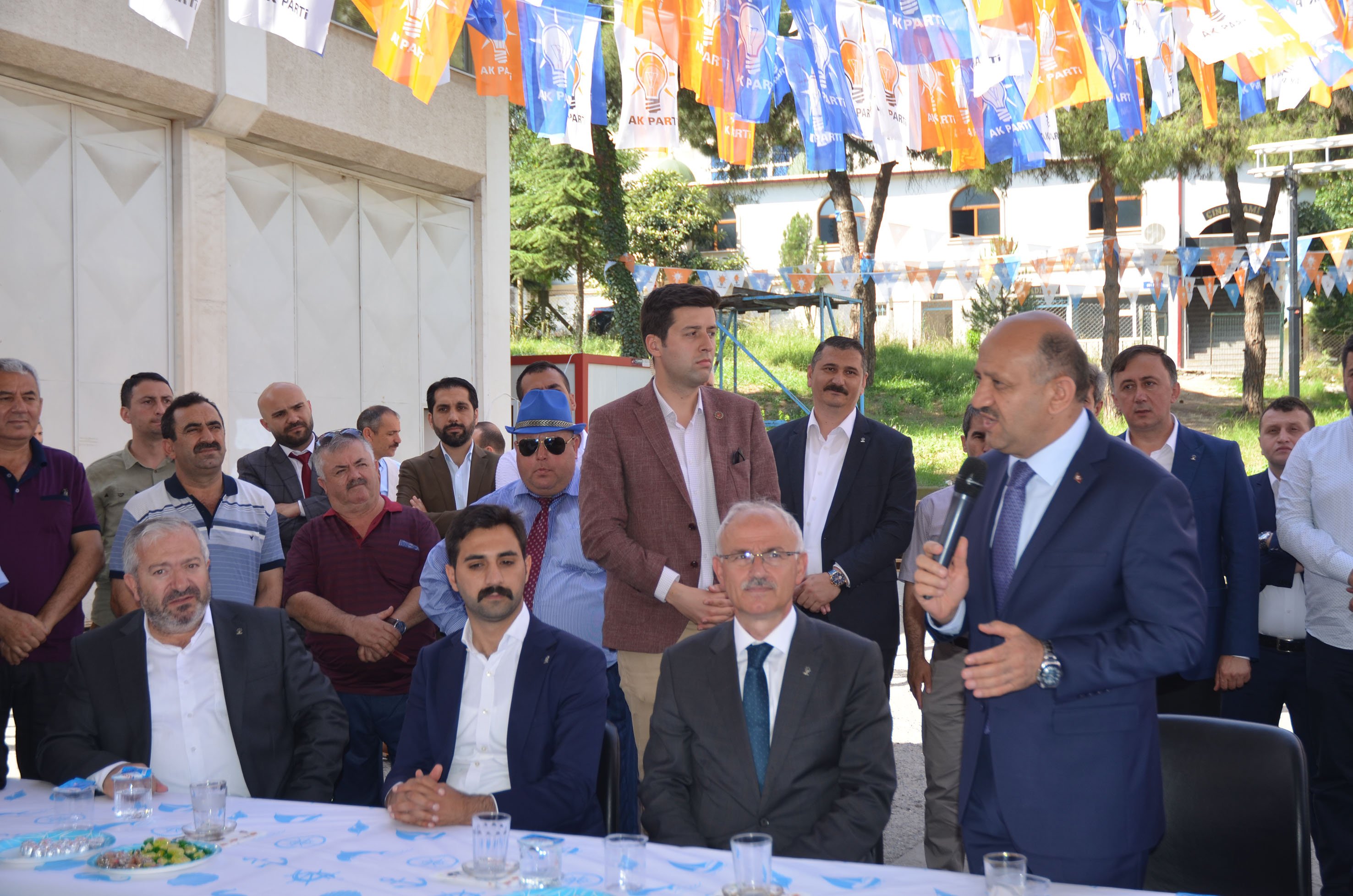 Başbakan Yardımcısı Gebz'de bayramlaştı
