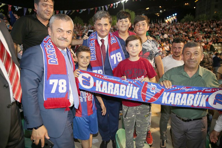 Karabüklüler Gecesi'ne yoğun ilgi!