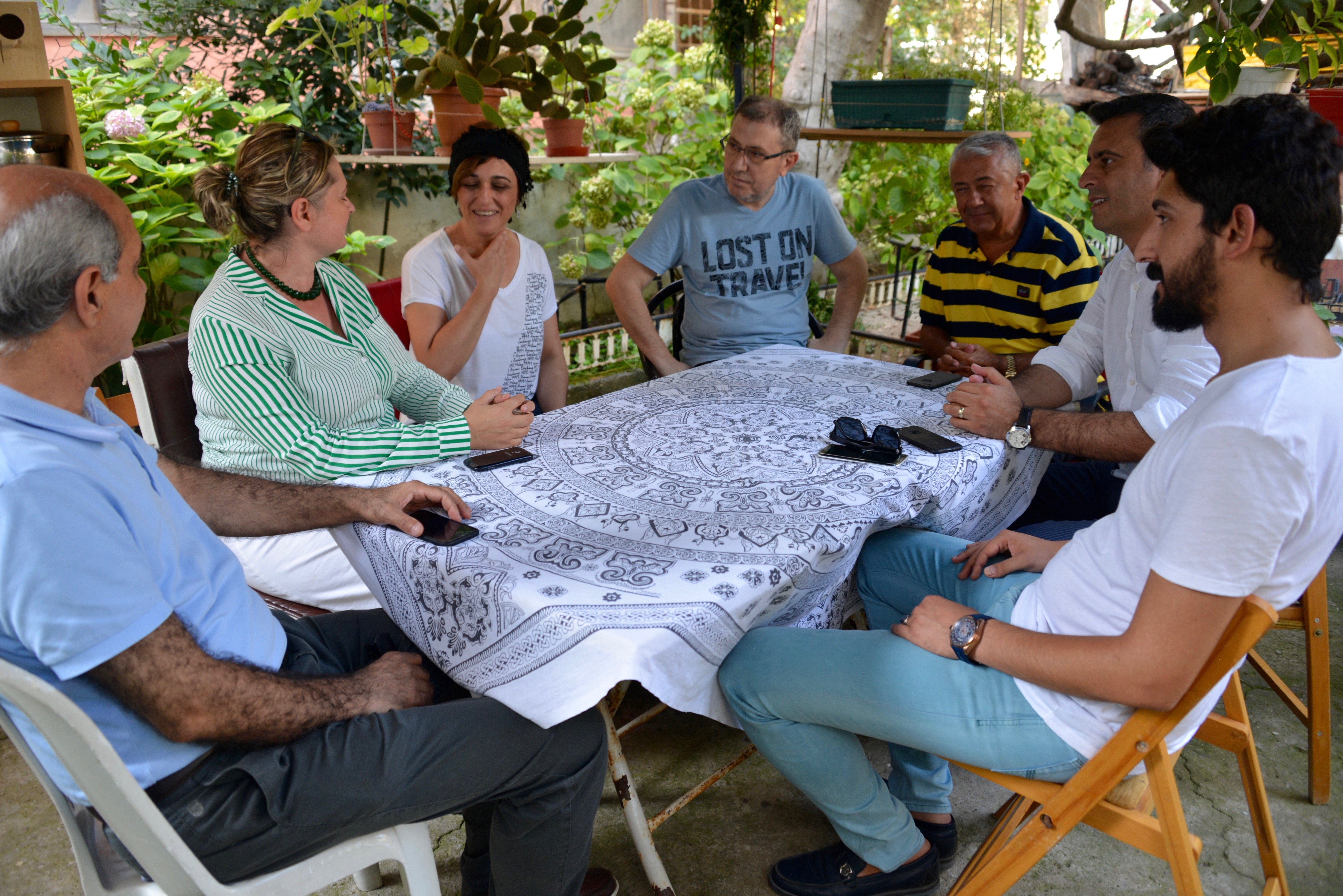 CHP'lilerden Çağlar ailesine moral ziyareti