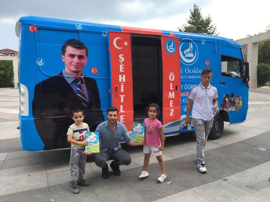 Gezici kütüphane yoğun ilgi gördü