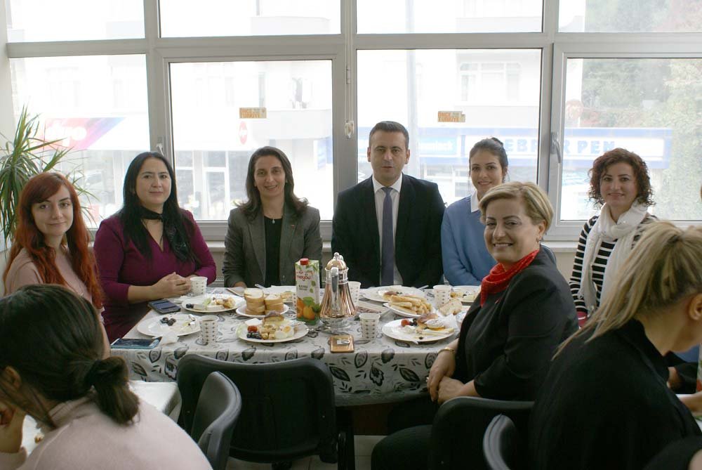 CHP'li kadınlar Darıca'da kahvaltıda buluştu