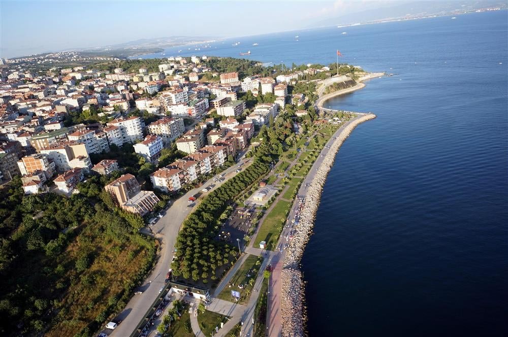 Orta hasarlı binalar onarılmazsa yıkılacak!