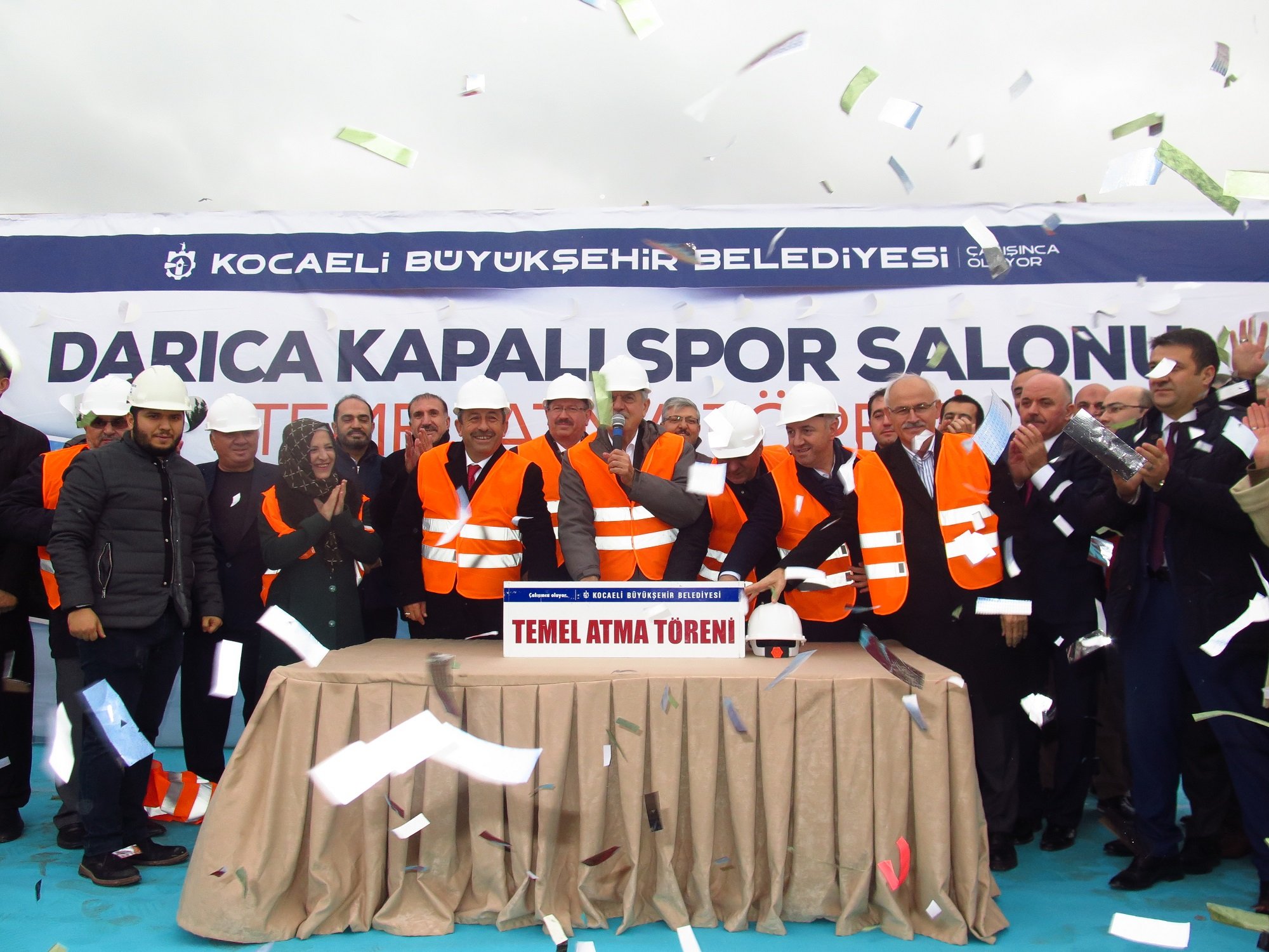 Darıca Kapalı Spor Salonu'nun temeli atıldı