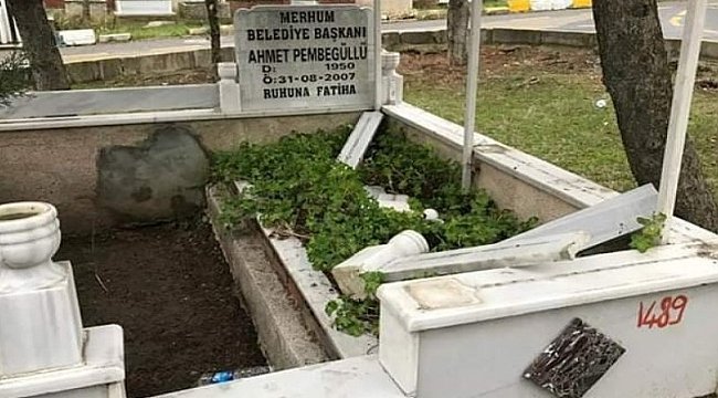 Ahmet Pembegüllü'nün mezarına çirkin saldırı!