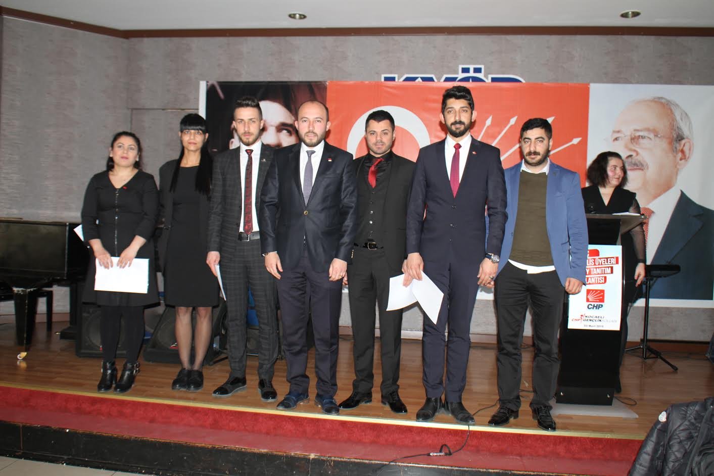 CHP, genç meclis üyesi adaylarını tanıttı
