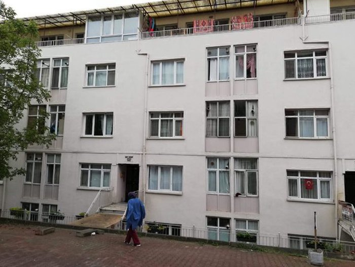 Darıca'daki toprak kayması korkuttu