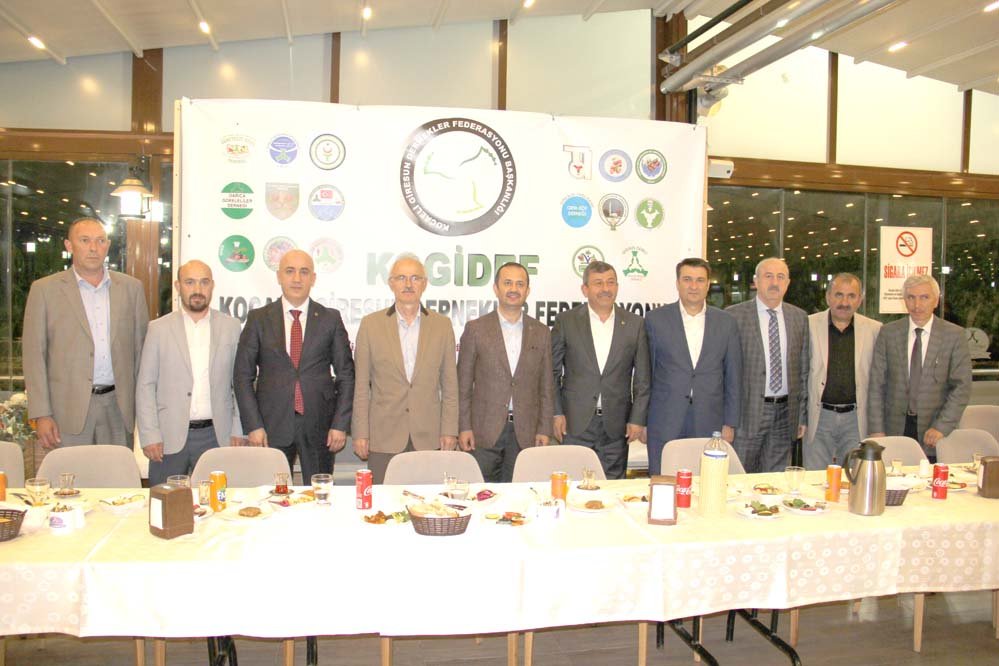 KOGİDEF ailesi Darıca'da iftarda buluştu