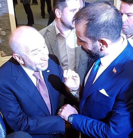 Gülen, TFF Başkan adayı Nihat Özdemir ile buluştu