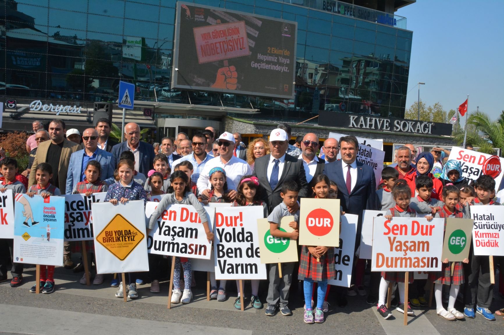 Darıca'da yaya geçidi nöbeti