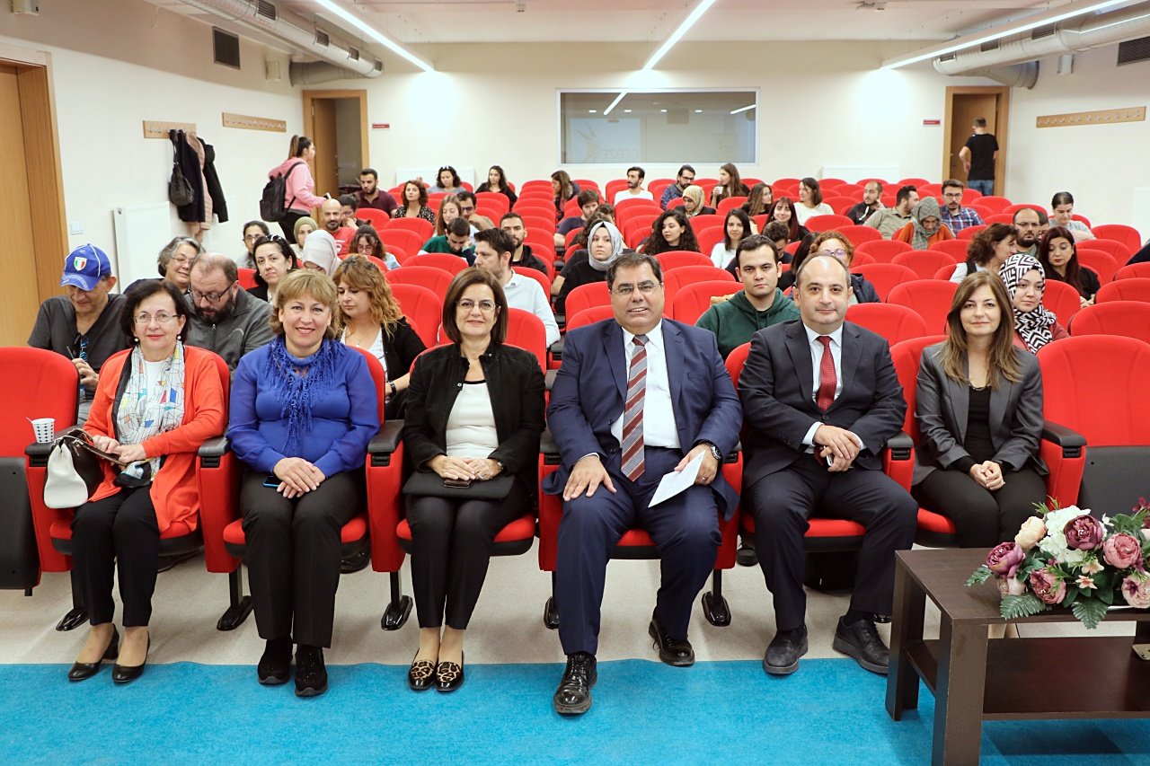 GTÜ'de lisansüstü eğitim semineri düzenlendi