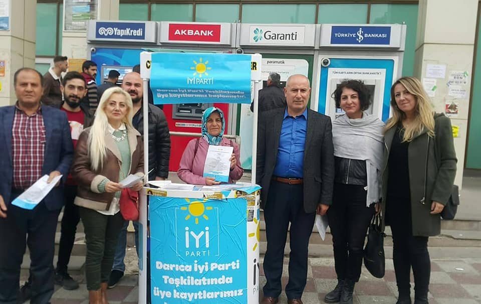 İyi Parti Darıca, Kadın Hakları için stand açtı