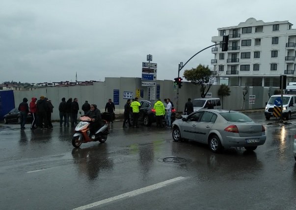 Yine Tuzla Caddesi, yine kaza!