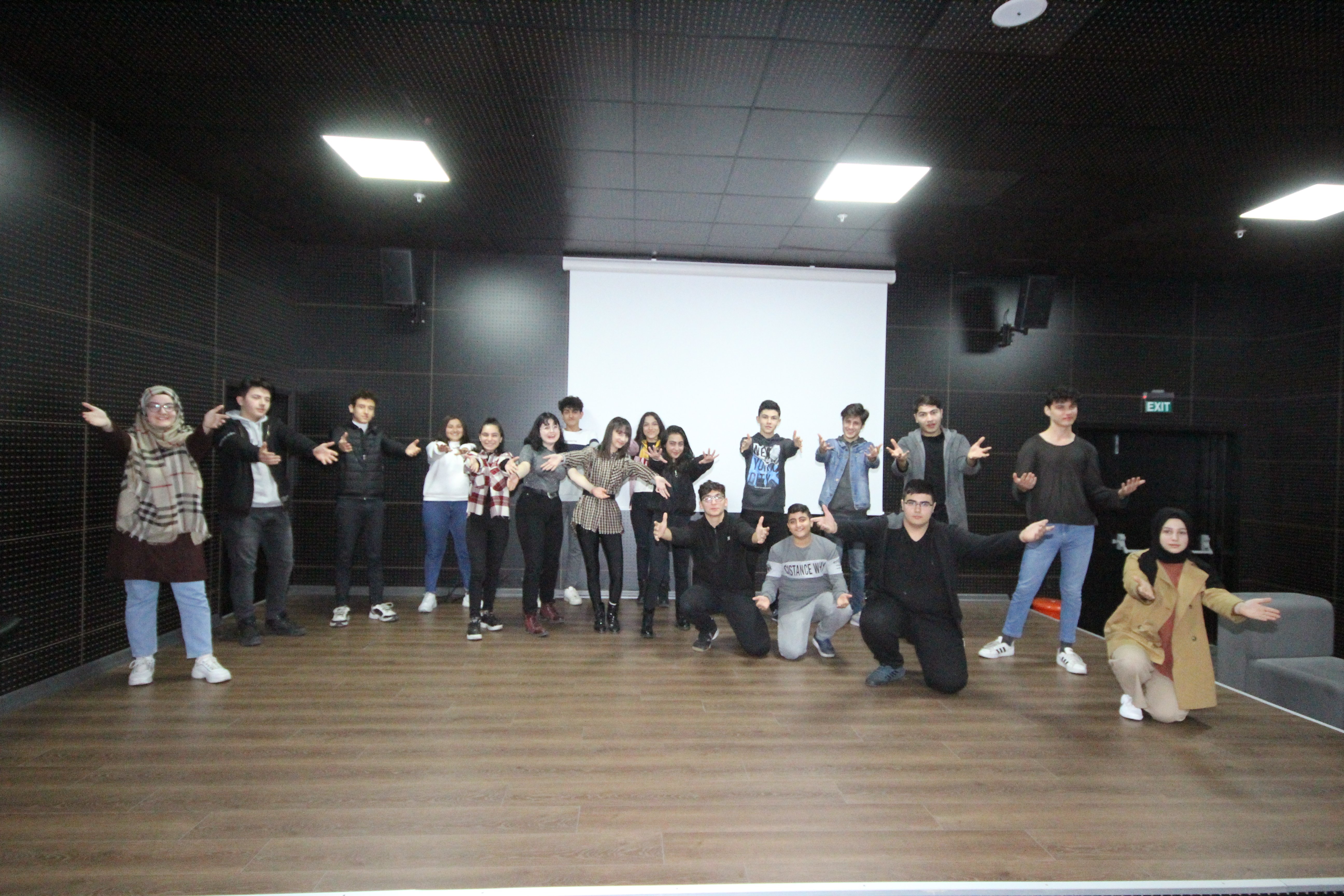 Çayırova'da Tiyatro Eğitimleri başladı