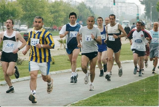 Karabacak'ın takımı, şampiyonluk hedefliyor