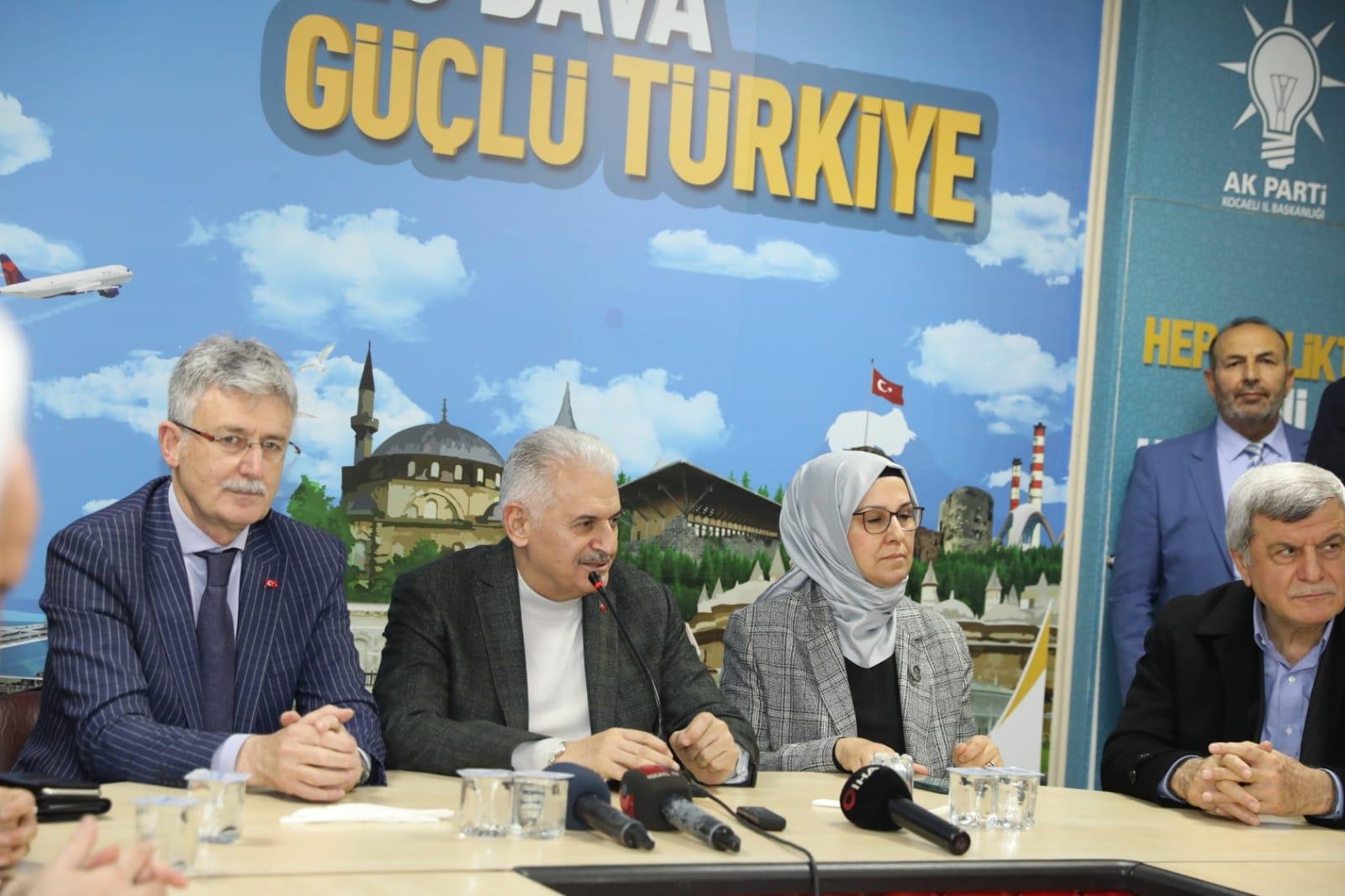 Yıldırım'dan Ak Parti Kocaeli'ye övgü