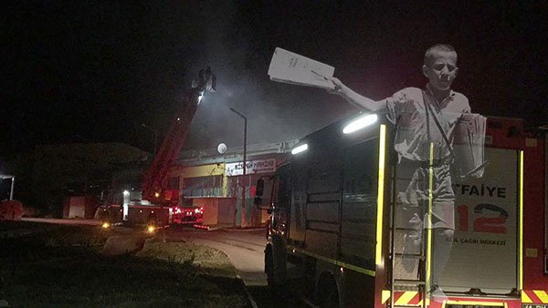 Küçük Sanayi Sitesi'nde yangın çıktı