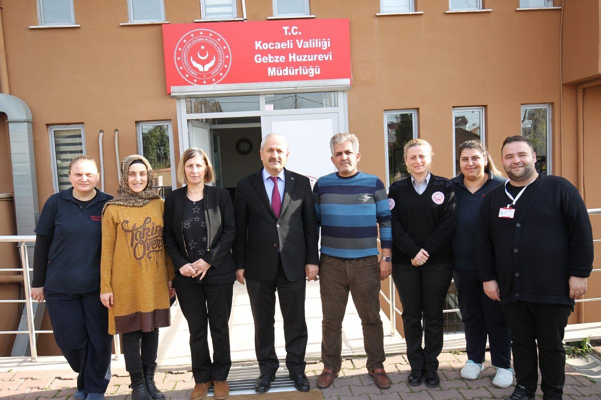 Büyükgöz'den Huzurevi ziyareti