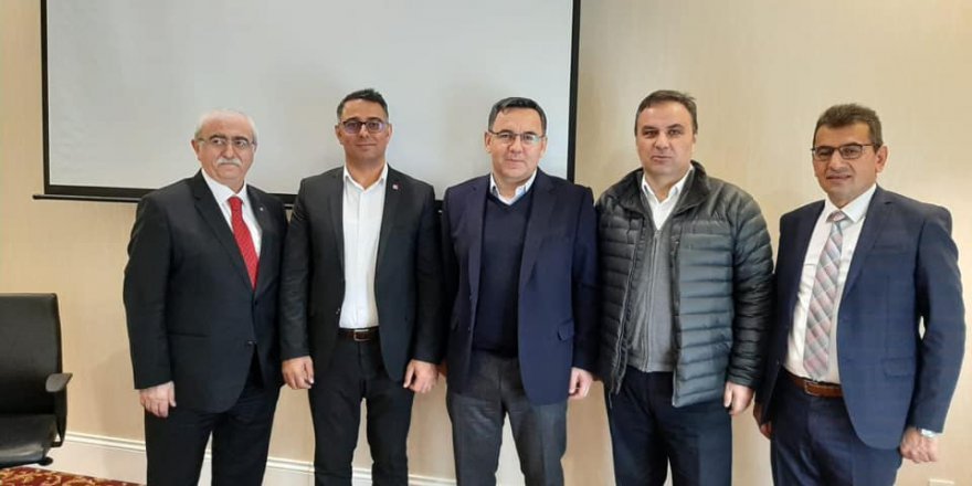 CHP Darıca, Gazeteci Zeyrek ve Hacır'ı ağırlayacak