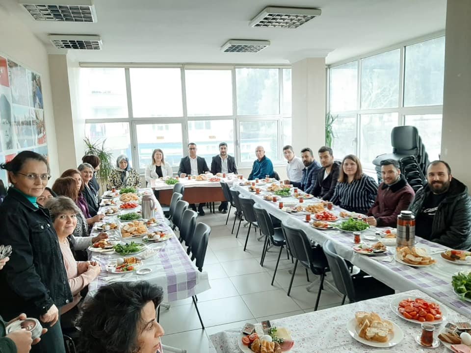 CHP Darıca ailesi kahvaltıda buluştu