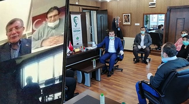 Davutoğlu'ndan Kocaeli teşkilatına teşekkür