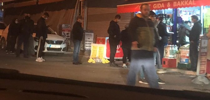 Darıcalı vatandaşlar, fırın ve marketlere akın etti!