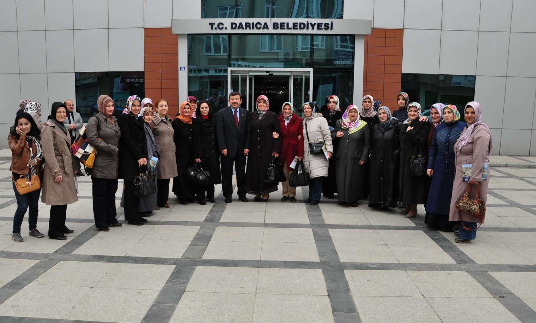 BAŞKAN KARABACAK'A BAYANLARDAN TAM DESTEK
