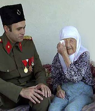 103 yaşındaki Fatma nine sürprizi gerçek sandı