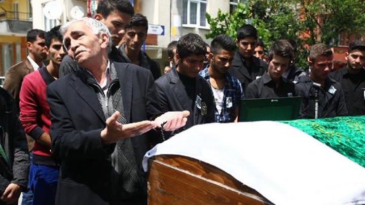 Polisin öldürdüğü genç, Darıca'da toprağa verildi
