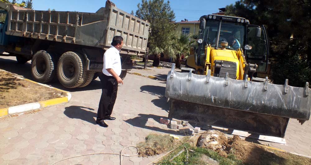 Kültür merkezi için ilk kazma vuruldu!